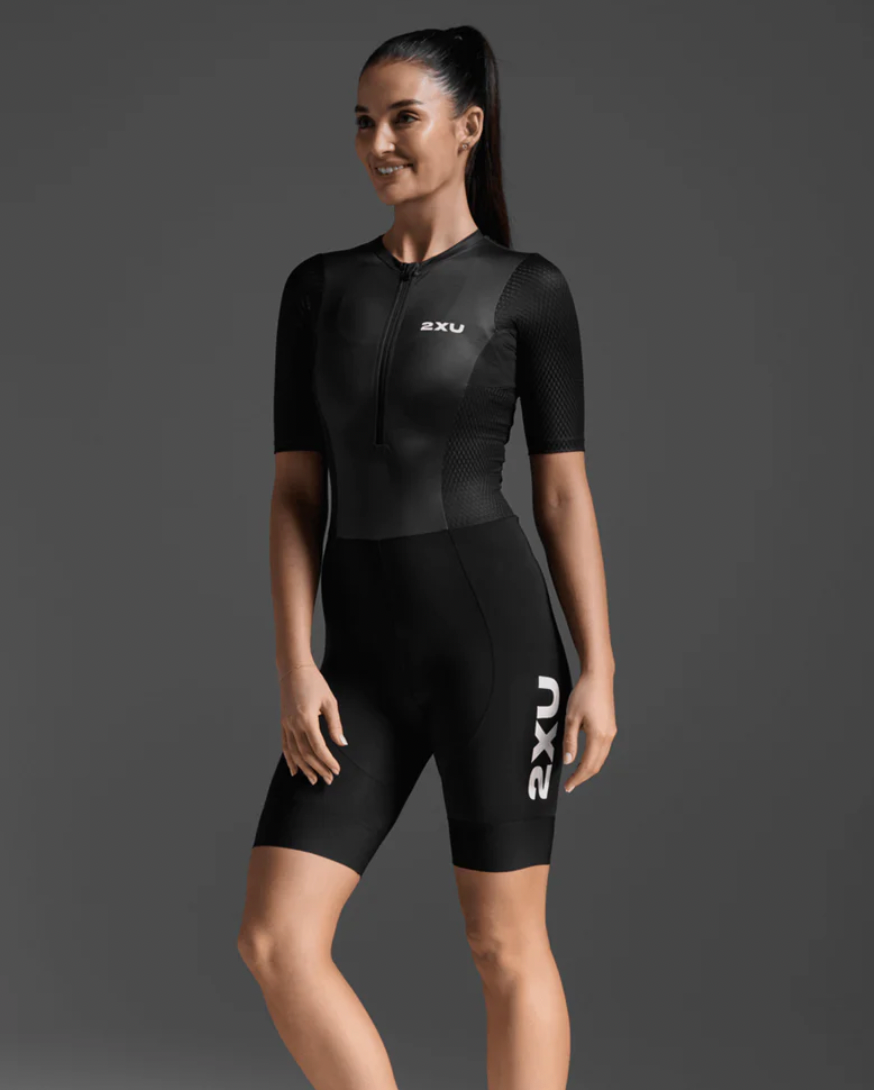 2XU Women's Aero Hex Sleeved Trisuit Black / White
