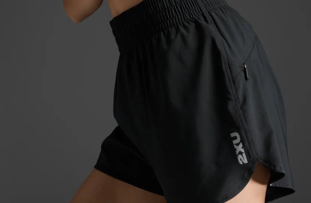 2XU Women's Aero Hi-Rise 4 inch Shorts