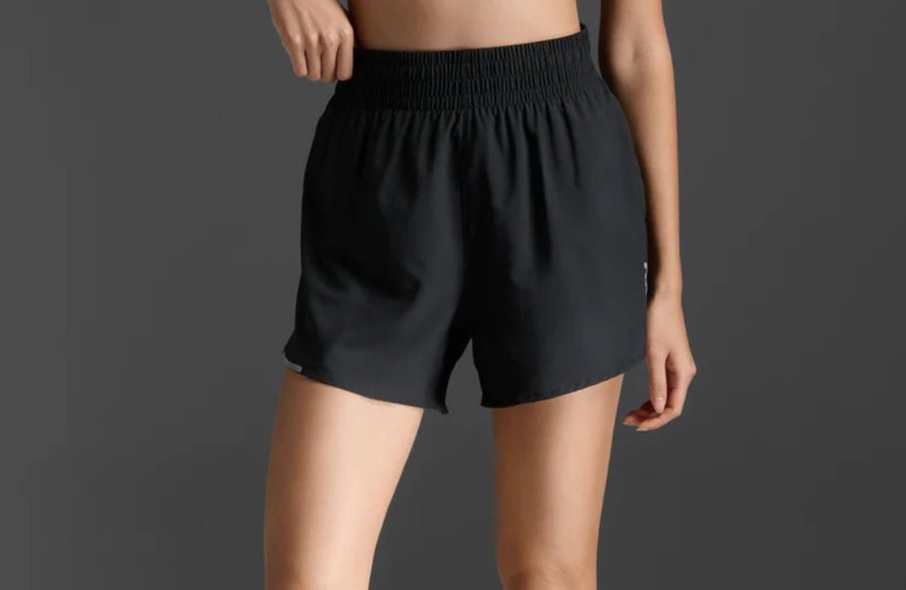 2XU Women's Aero Hi-Rise 4 inch Shorts